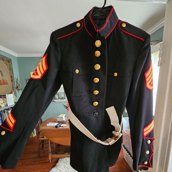 Authentic U.S Marine Corp USMC Dress Blue Jacket - Picture 1 of 4